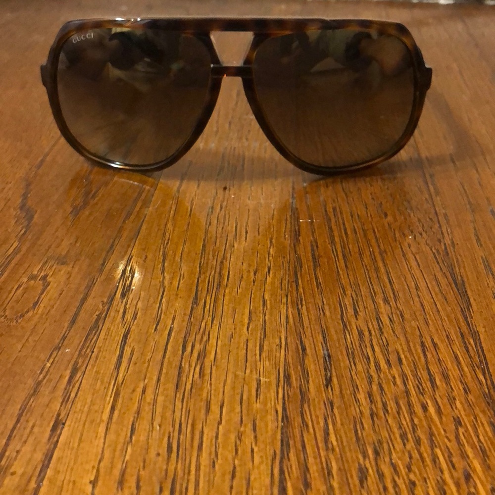 Gucci Sunglasses!!